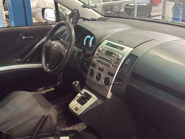 Toyota Corolla Verso I Рестайлинг с пробегом 2005 года, цена 525 000 рублей, 327331 км, компактвэн, Автокод Объявления