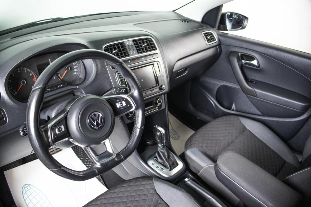 Volkswagen Polo V Рестайлинг Пермь  - изображение 8