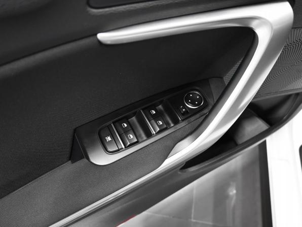 Kia Ceed III с пробегом 2021 года, цена 2 095 000 рублей, 95363 км, универсал, Автокод Объявления