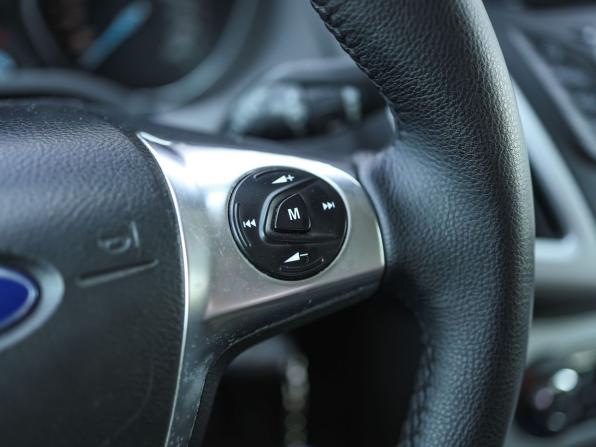 Ford Focus III с пробегом 2013 года, цена 760 000 рублей, 214681 км, хэтчбек, Автокод Объявления