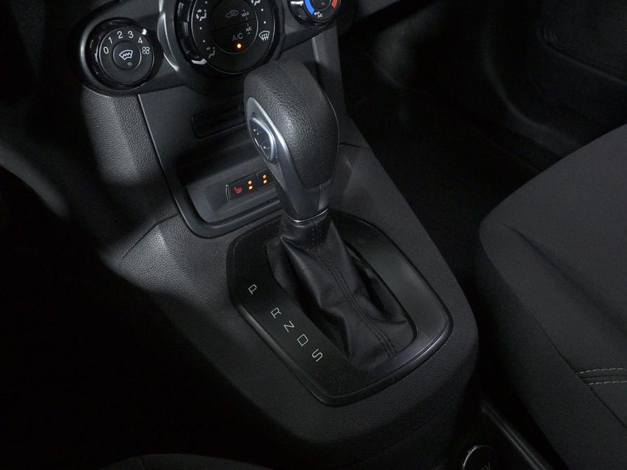 Ford Fiesta Mk6 Рестайлинг Москва  - изображение 12