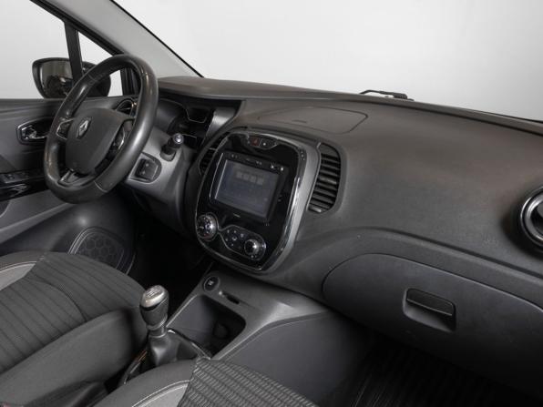 Renault Kaptur I с пробегом 2018 года, цена 1 566 400 рублей, 153668 км, внедорожник, Автокод Объявления