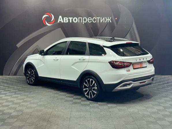 Lada (ВАЗ) Vesta I Рестайлинг (NG) с пробегом 2024 года, цена 1 360 000 рублей, 59650 км, универсал, Автокод Объявления