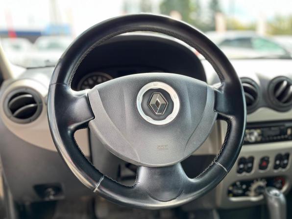 Renault Logan I Рестайлинг с пробегом 2011 года, цена 350 000 рублей, 258684 км, седан, Автокод Объявления