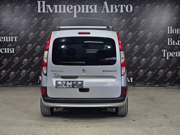 Renault Kangoo II Рестайлинг с пробегом 2020 года, цена 1 530 000 рублей, 122400 км, минивэн, Автокод Объявления