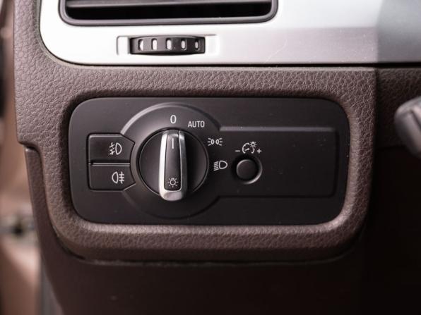 Volkswagen Touareg II с пробегом 2012 года, цена 1 700 000 рублей, 293877 км, внедорожник, Автокод Объявления