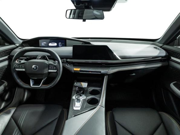Changan UNI-V I с пробегом 2023 года, цена 2 189 000 рублей, 47539 км, лифтбек, Автокод Объявления