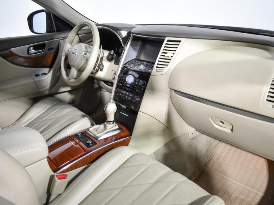Infiniti QX70 Санкт-Петербург  - изображение 16