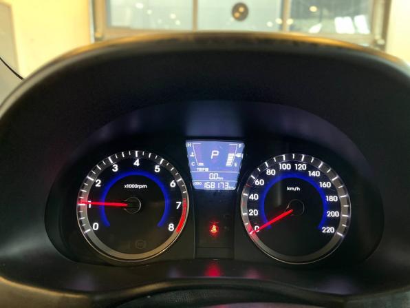 Hyundai Solaris I с пробегом 2012 года, цена 675 000 рублей, 168172 км, седан, Автокод Объявления