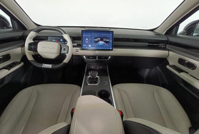 JETOUR DASHING I с пробегом 2023 года, цена 2 150 000 рублей, 40020 км, внедорожник, Автокод Объявления