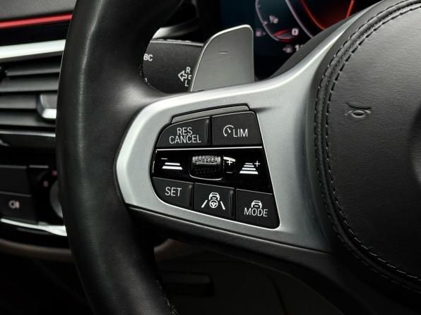 BMW 5 серии VII (G30/G31/G38) Рестайлинг с пробегом 2021 года, цена 5 299 000 рублей, 55500 км, седан, Автокод Объявления