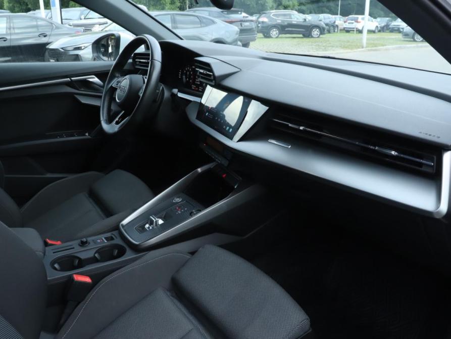 Audi A3 IV (8Y) Москва  - изображение 10