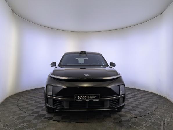 Li Auto (Lixiang) L9 I Рестайлинг с пробегом 2024 года, цена 7 463 000 рублей, 31720 км, внедорожник, Автокод Объявления