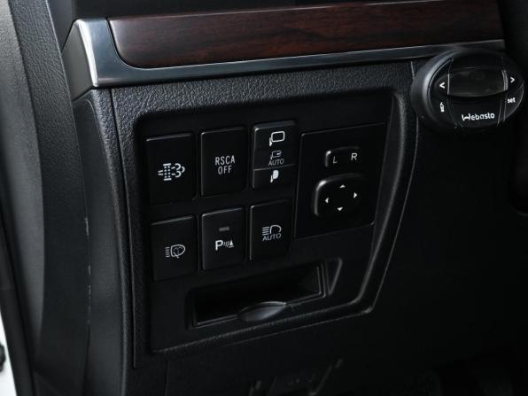 Toyota Land Cruiser 200 Series Рестайлинг 2 с пробегом 2020 года, цена 7 519 000 рублей, 160884 км, внедорожник, Автокод Объявления