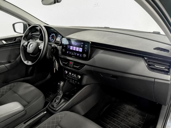 Skoda Rapid II с пробегом 2021 года, цена 1 852 500 рублей, 96600 км, лифтбек, Автокод Объявления