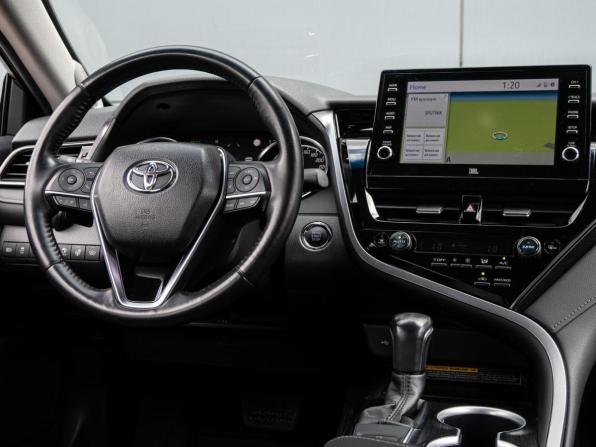 Toyota Camry VIII (XV70) Рестайлинг с пробегом 2021 года, цена 4 200 000 рублей, 50302 км, седан, Автокод Объявления