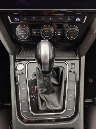 Volkswagen Passat B8 Рестайлинг с пробегом 2020 года, цена 2 175 000 рублей, 102917 км, седан, Автокод Объявления