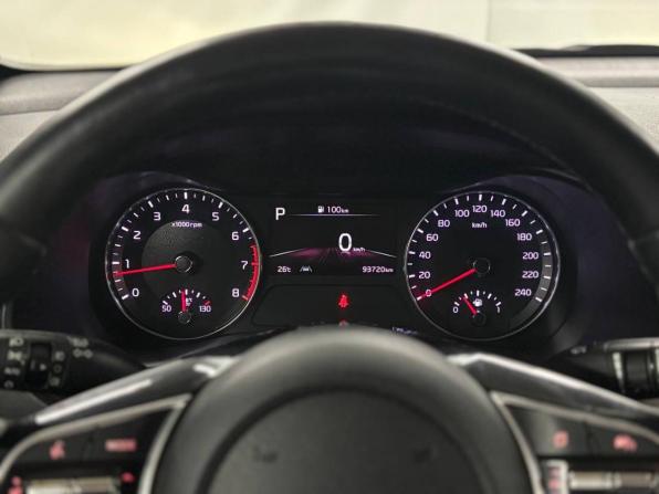 Kia Cerato IV Рестайлинг с пробегом 2022 года, цена 2 249 000 рублей, 93000 км, седан, Автокод Объявления