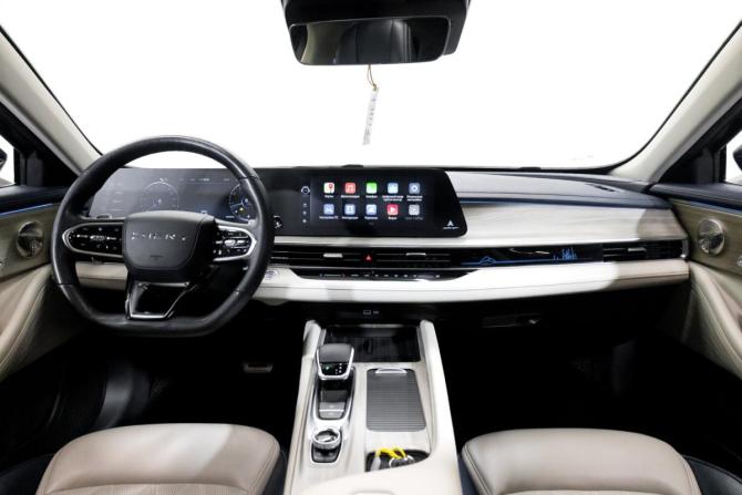 Chery Arrizo 8 с пробегом 2023 года, цена 2 099 000 рублей, 49700 км, седан, Автокод Объявления