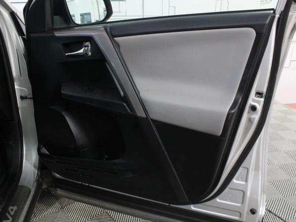 Toyota RAV4 IV (XA40) Рестайлинг с пробегом 2018 года, цена 3 180 000 рублей, 134000 км, внедорожник, Автокод Объявления