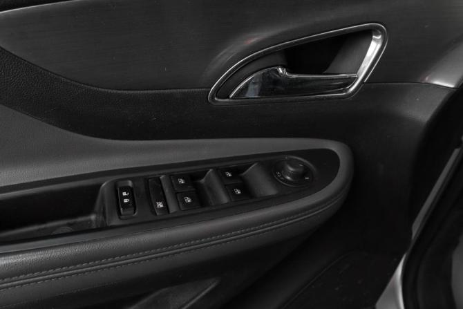 Opel Mokka I с пробегом 2014 года, цена 1 179 000 рублей, 80193 км, внедорожник, Автокод Объявления