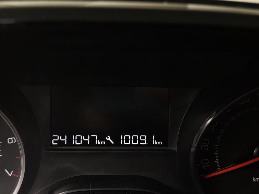 Peugeot 208 I Москва  - изображение 17
