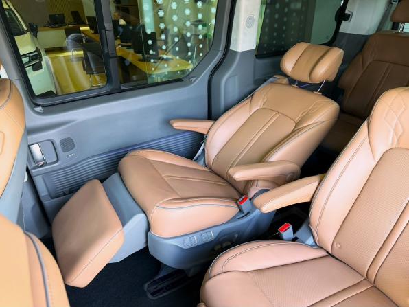 Hyundai Staria I с пробегом 2022 года, цена 5 750 000 рублей, 50500 км, минивэн, Автокод Объявления