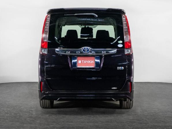 Toyota Noah III (R80) с пробегом 2015 года, цена 1 700 000 рублей, 207169 км, минивэн, Автокод Объявления