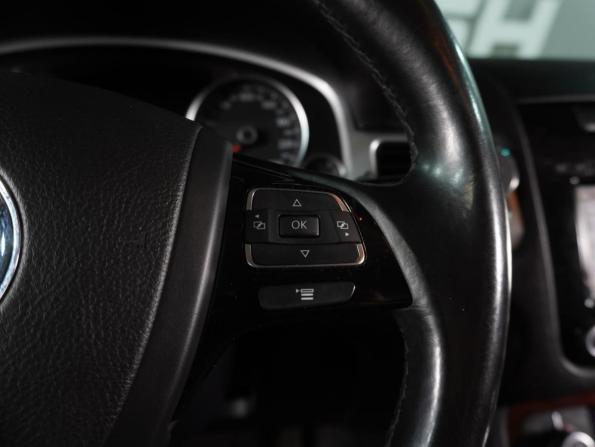 Volkswagen Touareg II с пробегом 2013 года, цена 2 749 000 рублей, 224633 км, внедорожник, Автокод Объявления