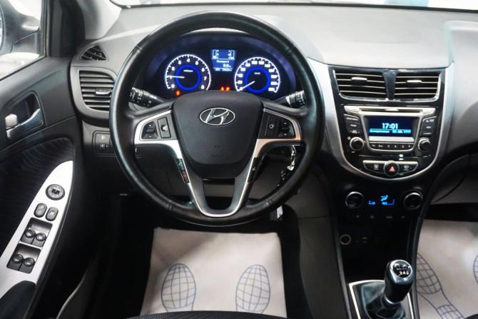 Hyundai Solaris I Рестайлинг с пробегом 2016 года, цена 1 200 000 рублей, 78400 км, седан, Автокод Объявления