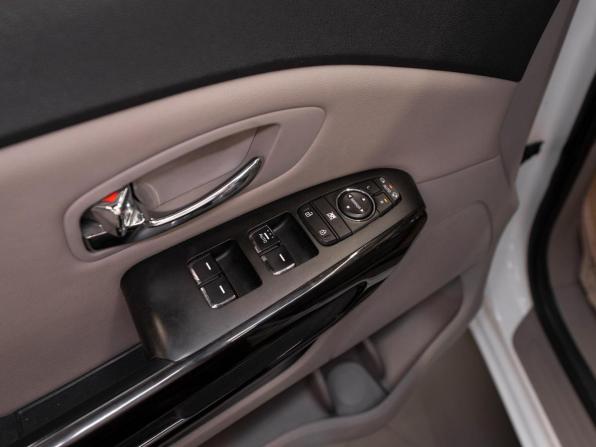 Kia Carnival III с пробегом 2019 года, цена 3 300 000 рублей, 98530 км, минивэн, Автокод Объявления