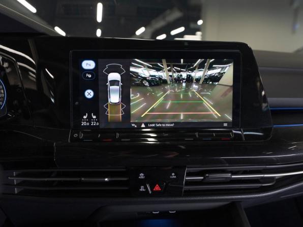 Volkswagen Golf VIII с пробегом 2022 года, цена 2 750 000 рублей, 75085 км, хэтчбек, Автокод Объявления
