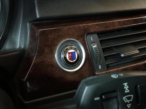 BMW 3 серии V (E90/E91/E92/E93) Рестайлинг с пробегом 2010 года, цена 1 370 000 рублей, 261982 км, седан, Автокод Объявления