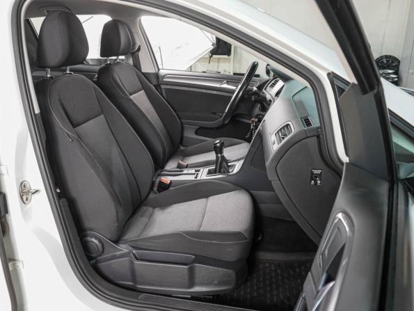 Volkswagen Golf VII с пробегом 2013 года, цена 1 389 000 рублей, 114205 км, хэтчбек, Автокод Объявления
