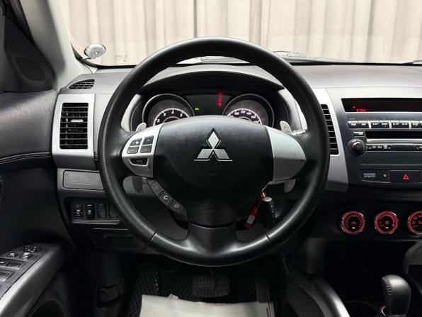 Mitsubishi Outlander II Рестайлинг с пробегом 2010 года, цена 1 129 000 рублей, 213000 км, внедорожник, Автокод Объявления