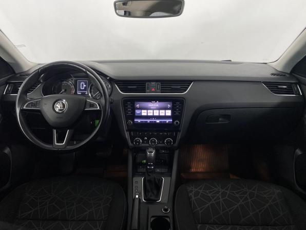 Skoda Octavia III (A7) Рестайлинг с пробегом 2018 года, цена 1 542 000 рублей, 143825 км, лифтбек, Автокод Объявления