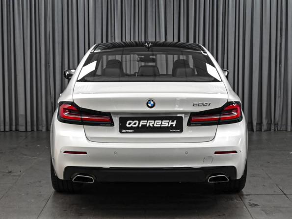 BMW 5 серии VII (G30/G31/G38) Рестайлинг с пробегом 2021 года, цена 3 348 070 рублей, 78721 км, седан, Автокод Объявления
