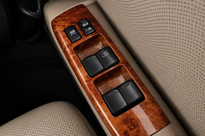 Nissan Presage II с пробегом 2003 года, цена 729 000 рублей, 350000 км, минивэн, Автокод Объявления