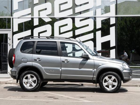 Chevrolet Niva I Рестайлинг с пробегом 2016 года, цена 899 000 рублей, 64110 км, внедорожник, Автокод Объявления