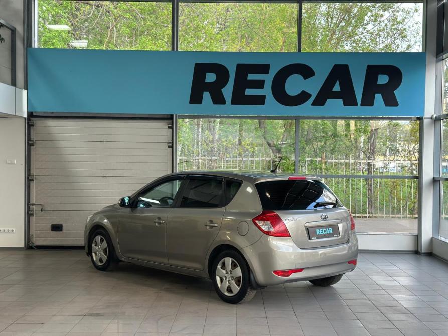 Kia Ceed I Рестайлинг Санкт-Петербург  - изображение 3