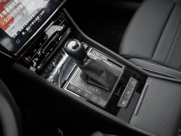 Skoda Superb III Рестайлинг с пробегом 2025 года, цена 3 450 000 рублей, 38 км, лифтбек, Автокод Объявления