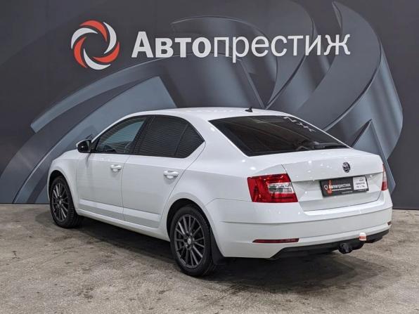 Skoda Octavia III (A7) Рестайлинг с пробегом 2020 года, цена 1 865 000 рублей, 122500 км, лифтбек, Автокод Объявления