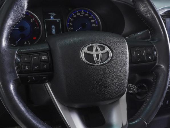 Toyota Hilux VIII с пробегом 2017 года, цена 3 720 000 рублей, 259882 км, offers.body_type.unknown, Автокод Объявления