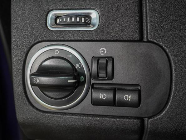 Land Rover Discovery IV с пробегом 2012 года, цена 1 899 000 рублей, 237184 км, внедорожник, Автокод Объявления