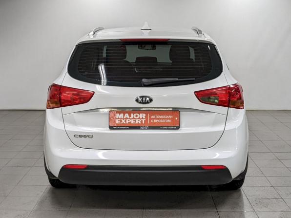 Kia Ceed II Рестайлинг с пробегом 2018 года, цена 1 540 000 рублей, 101355 км, универсал, Автокод Объявления