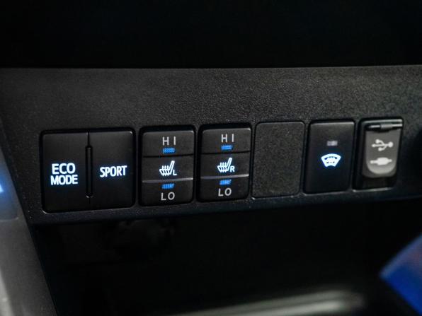 Toyota RAV4 IV (XA40) Рестайлинг с пробегом 2017 года, цена 2 149 500 рублей, 219522 км, внедорожник, Автокод Объявления