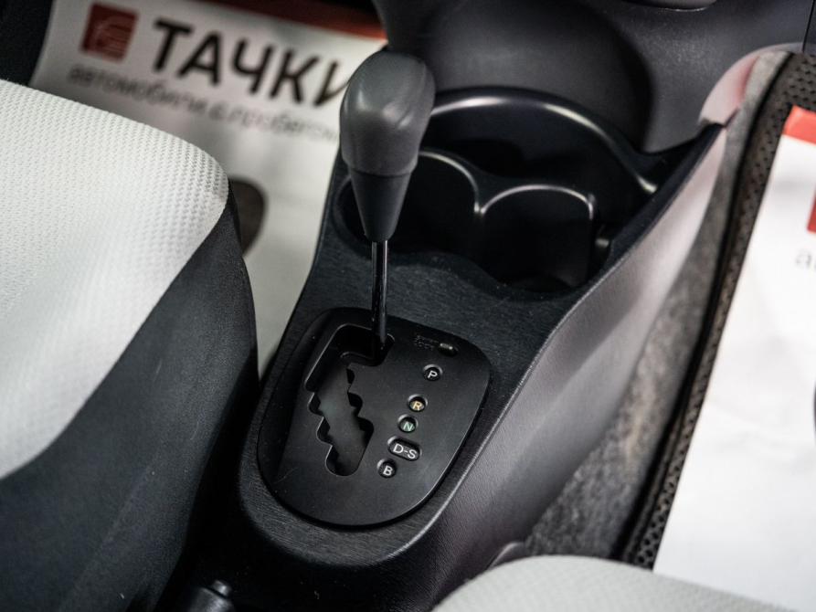 Toyota Vitz III (XP130) Иркутск  - изображение 12