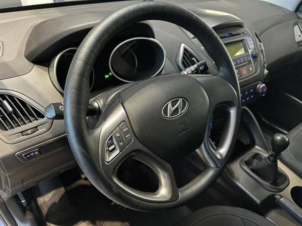Hyundai ix35 I Рестайлинг с пробегом 2014 года, цена 1 525 000 рублей, 27385 км, внедорожник, Автокод Объявления