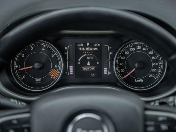 Jeep Cherokee V (KL) с пробегом 2014 года, цена 1 185 000 рублей, 180000 км, внедорожник, Автокод Объявления