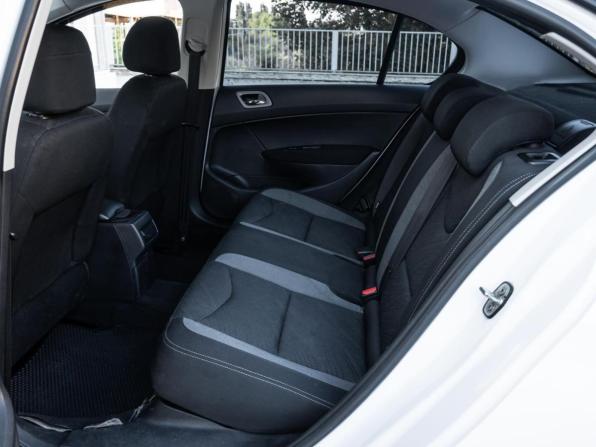 Peugeot 408 I с пробегом 2013 года, цена 649 000 рублей, 174480 км, седан, Автокод Объявления